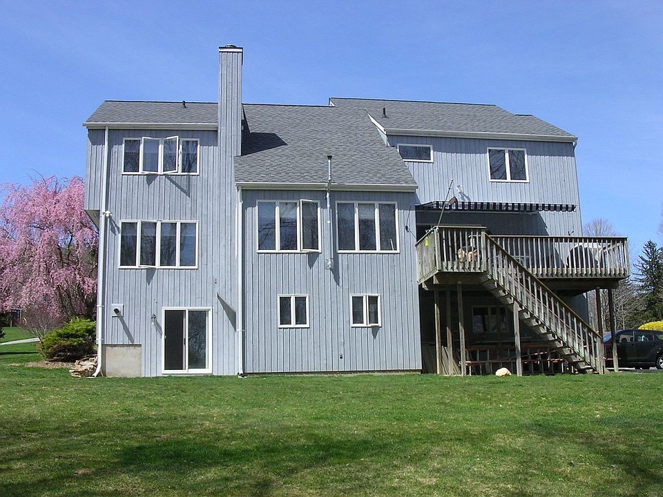 2nd image of 38 Stonewall Farm Rd