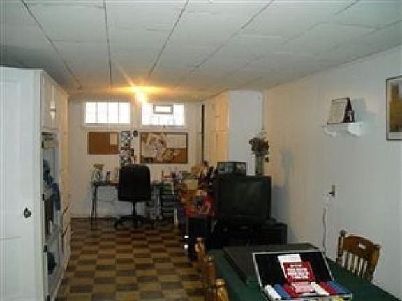 5th image of 1294 Allendale Ave