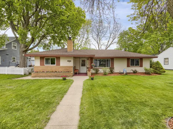 220 5th Ave SE, Osseo, MN 55369