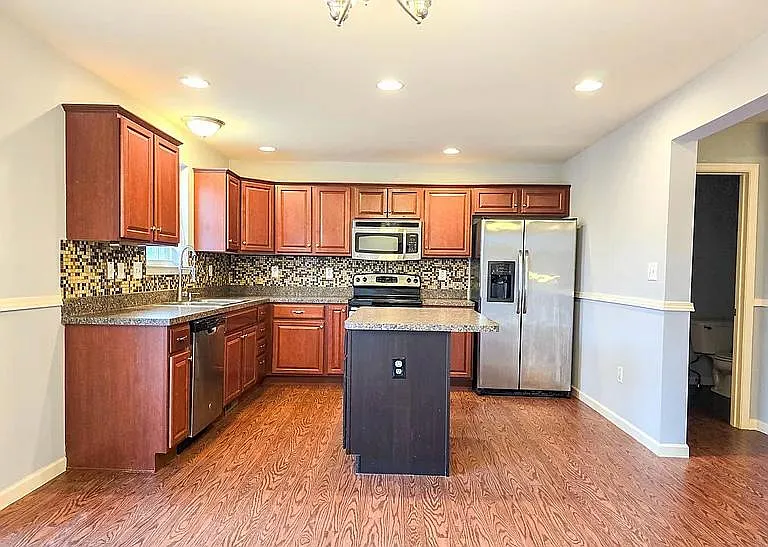 6419 Creekbend Dr #77 — Photo 13