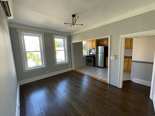 Rented by Nooklyn NYC LLC | media 19