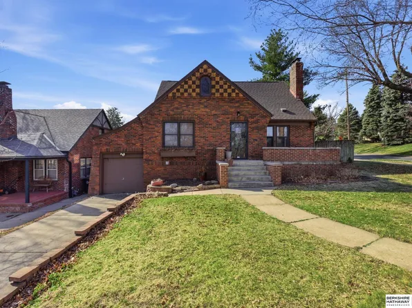 5143 Blondo St, Omaha, NE 68104