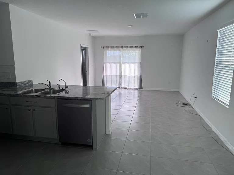 6250 Wandering Willow Dr — Photo 3
