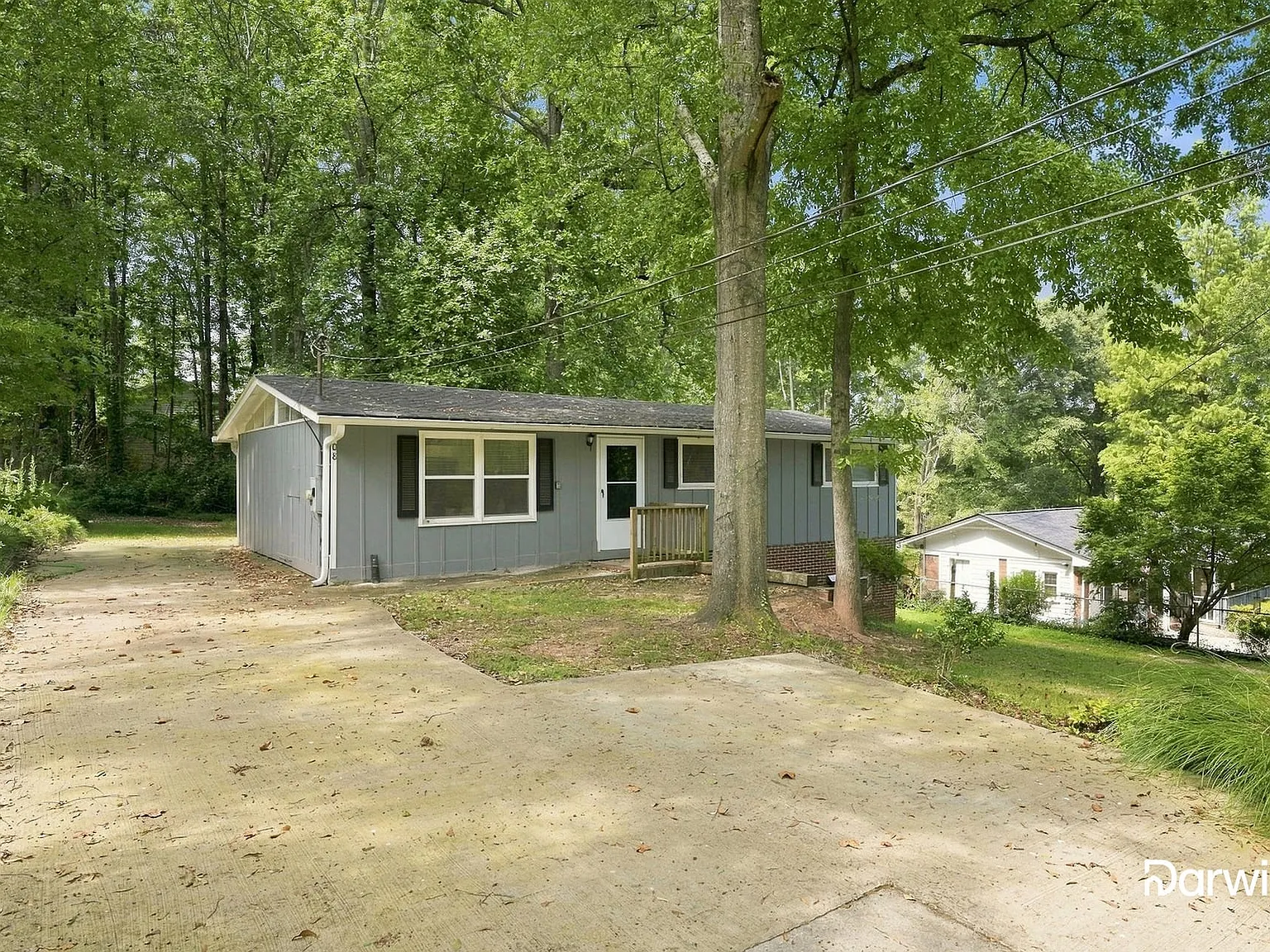 3 bed, 1.0 bath, 1008 sqft, $1,535 — Photo 2