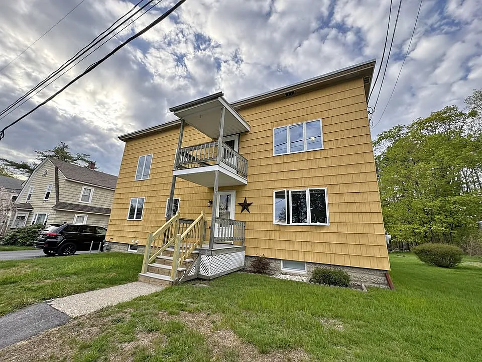 Building Photo - 56 Laurier St