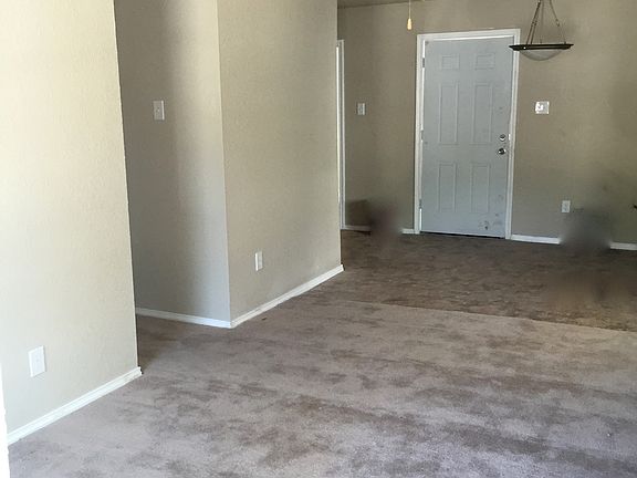 4th image of 967 SW 36th St