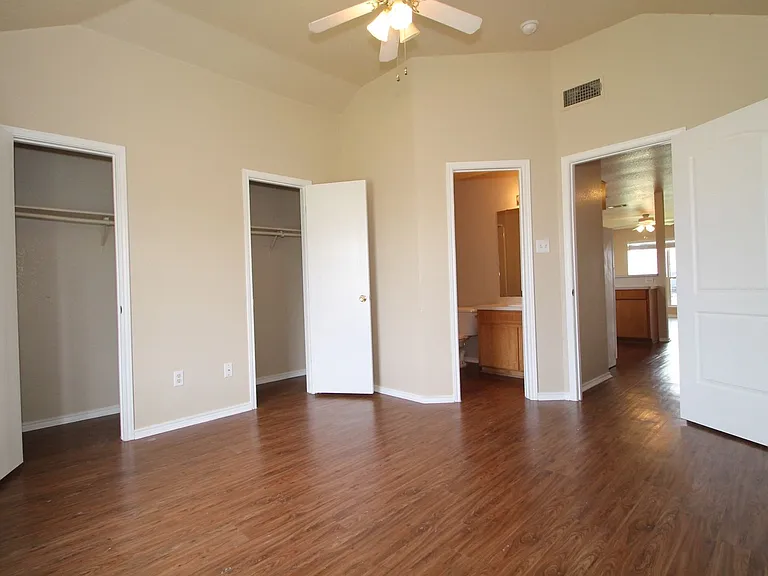 3904D Gus Dr — Photo 11