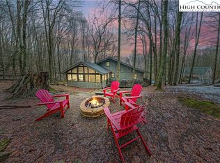 127 Lakeledge Cir, Banner Elk, NC 28604