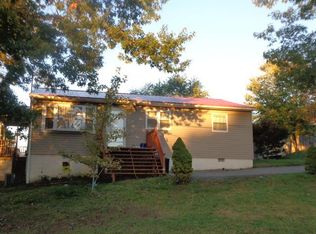 143 Oakhurst St, Beckley, WV 25801