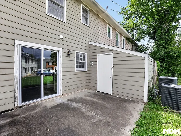 1028 Jeanette Ln — Photo 31