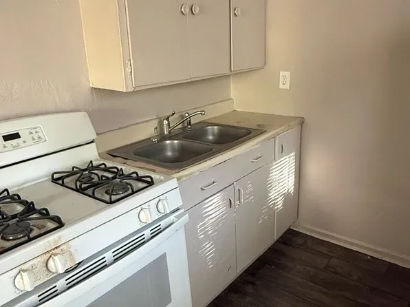 Half off first months rent - Updated apartment, new carpet, paint, etc., 643 26th St, Ogden, UT 84401