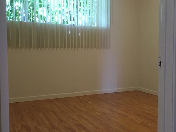 5th image of 505 Gayley Ave #34