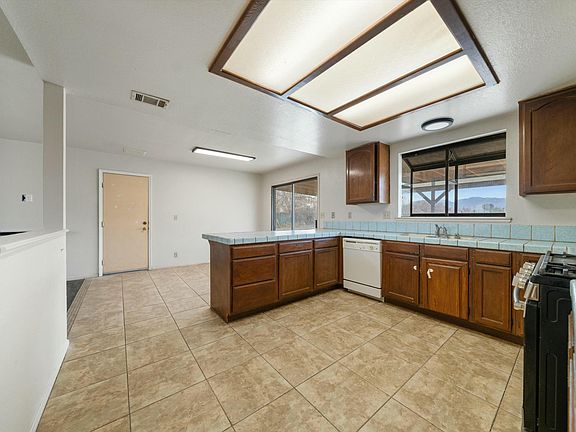 5th image of 9620 E Avenue Q
