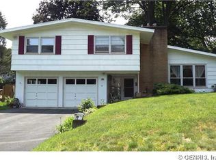 96 Eastwood Trl, Rochester, NY 14622