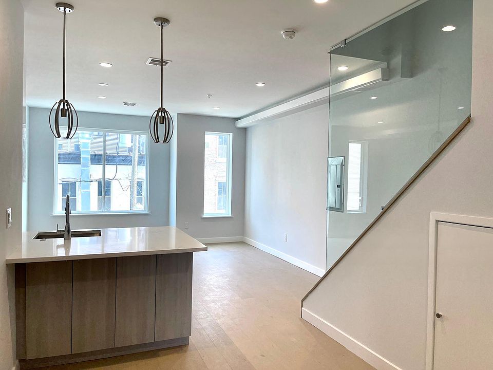 1st image of 1200 N 7th St #3R