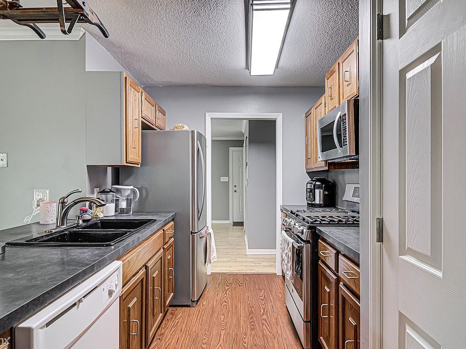 1588 Providence Church Rd-12