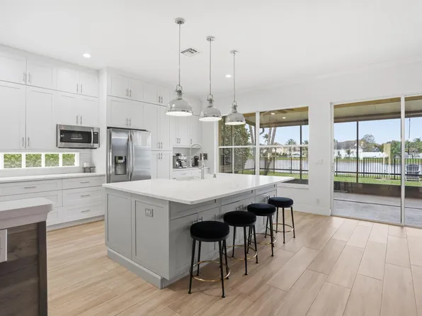 7121 Catalina Isle Drive, Lake Worth, FL 33467