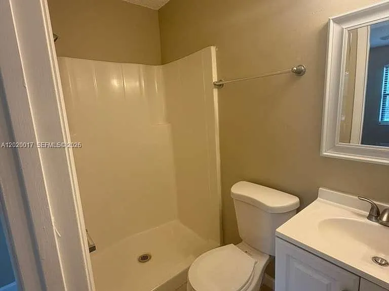 617 Ixoria Ave #18 — Photo 12