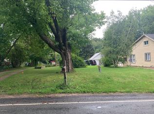 10741 Dwight St, Rodney, MI 49342