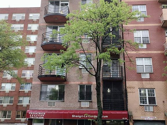 4th image of 4236 82nd St APT 8A