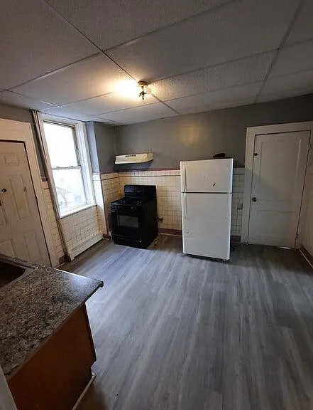 571 Jackson Ave #1R — Photo 3