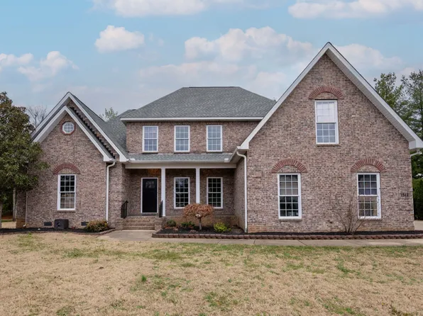 1512 Tartan Ct, Murfreesboro, TN 37130