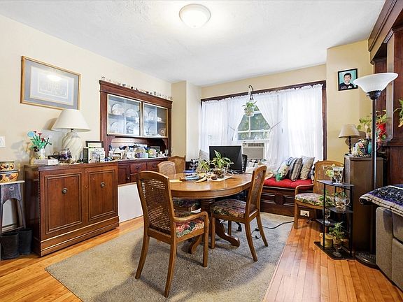 5th image of 17 Euclid Ave