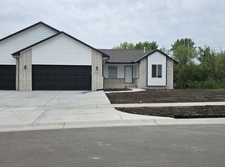 11819 E Mount Vernon Rd, Wichita, KS 67207