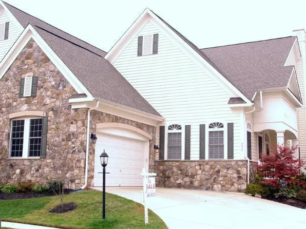 4536 Hummingbird Ln, Fairfax, VA 22033