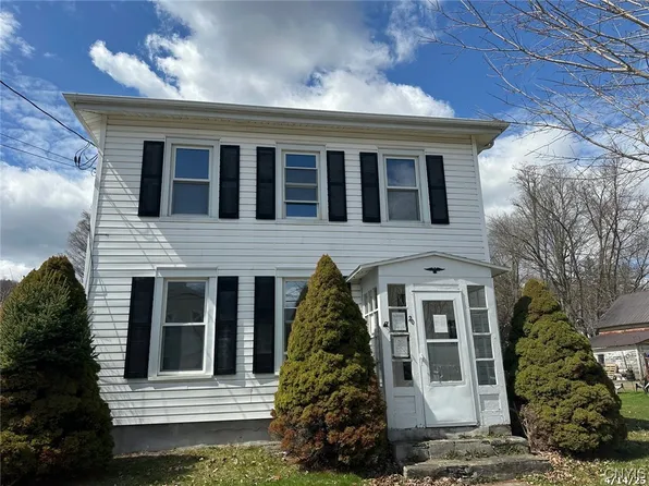 20 Pearl St, Bainbridge, NY 13733