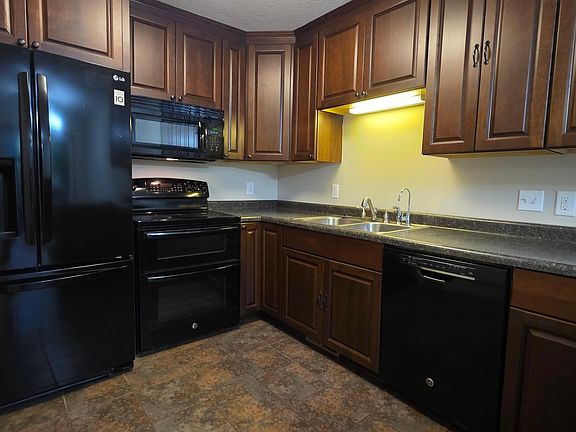 5th image of 1527 Aspen Dr
