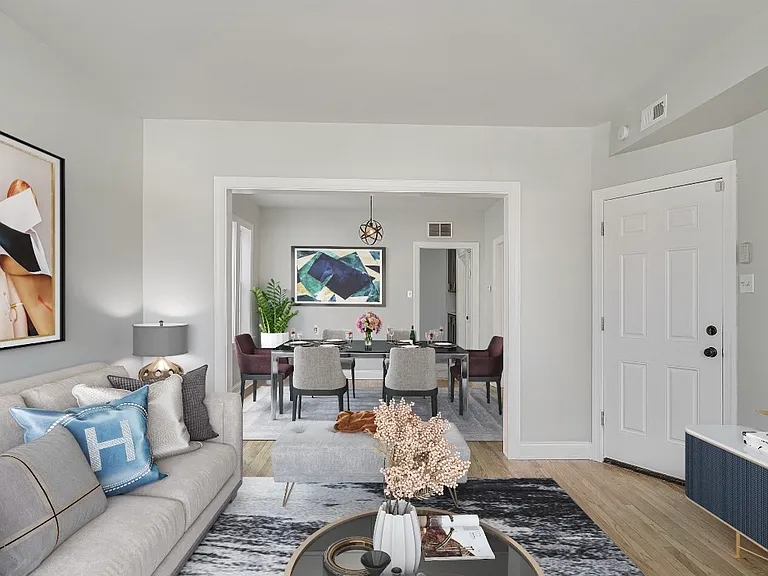 7302 S Kenwood Ave #2 — Photo 2