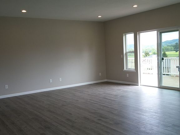 2nd image of 220 Swiss Ave