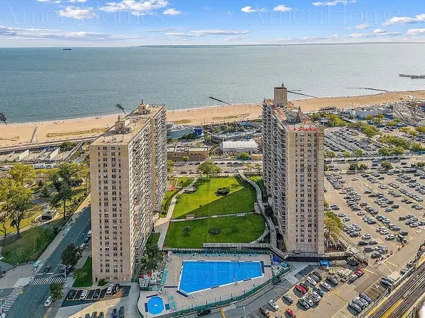 601 Surf Ave APT 18E, Brooklyn, NY 11224
