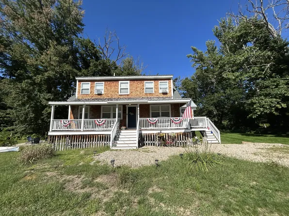 614 Harbor Rd, Lovell, ME 04051