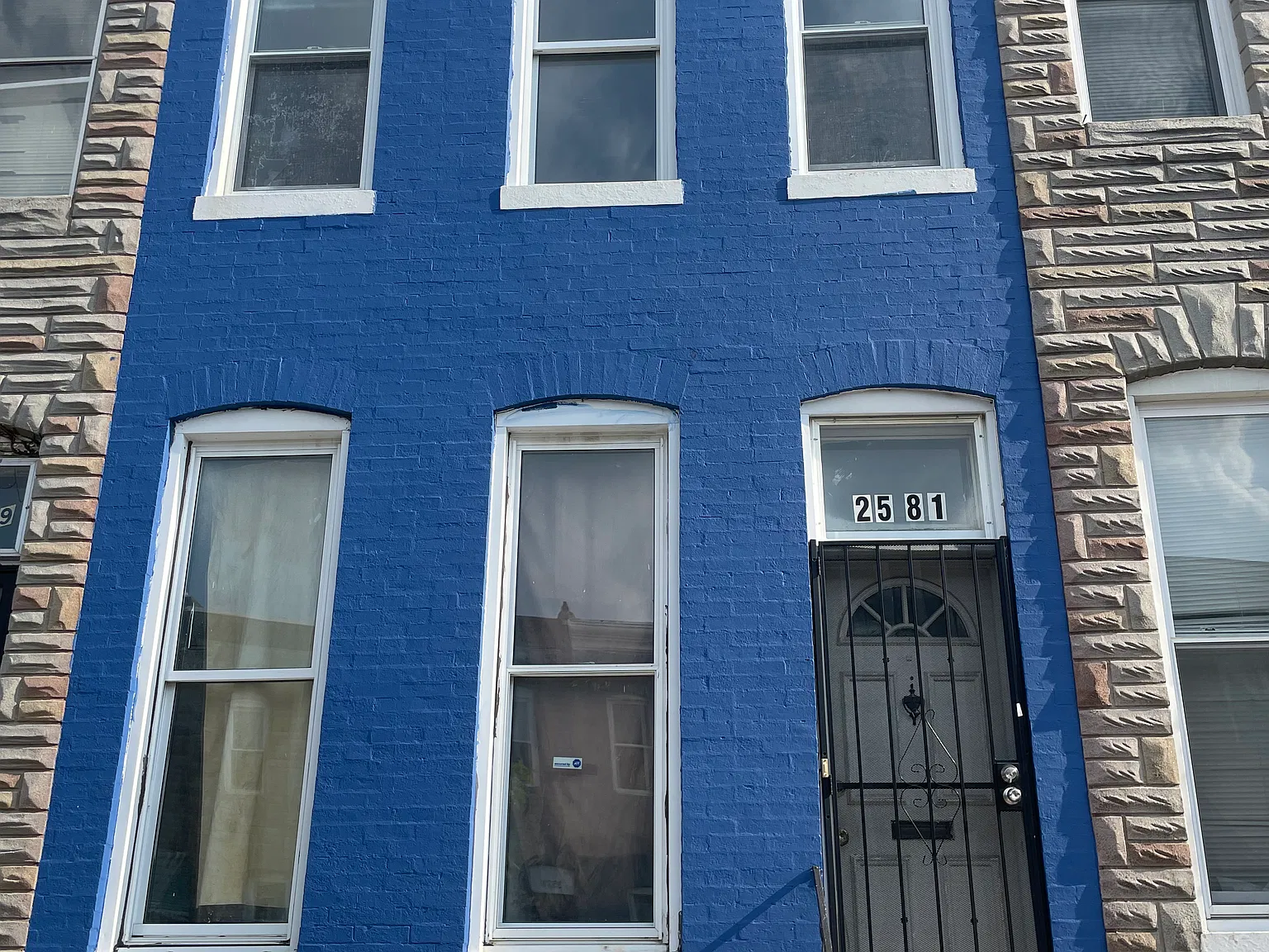 3 bed, 1260 sqft, $695 — Photo 1