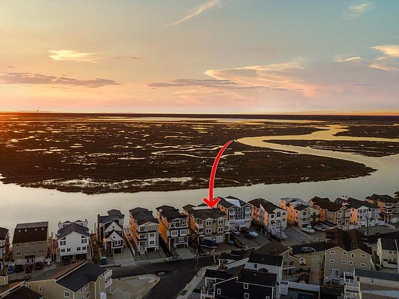 5th image of 5724 Sounds Ave N #Sea