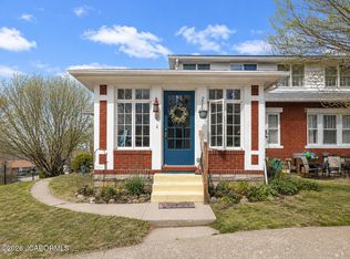 5 Riverside Dr, Boonville, MO 65233