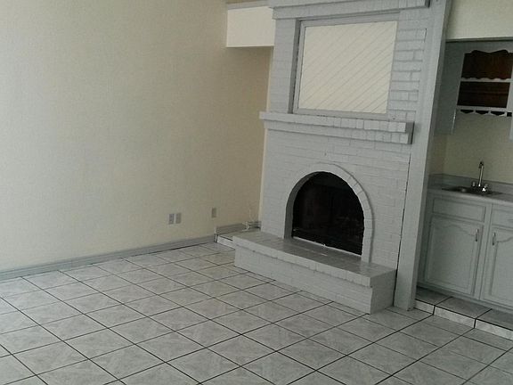 3rd image of 1570 Cezanne Cir
