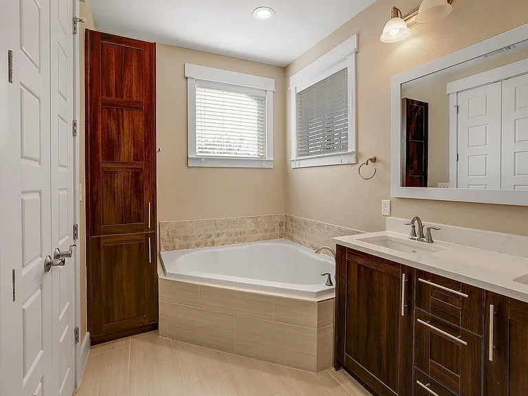 1706 Cedar Bend Dr #A — Photo 15