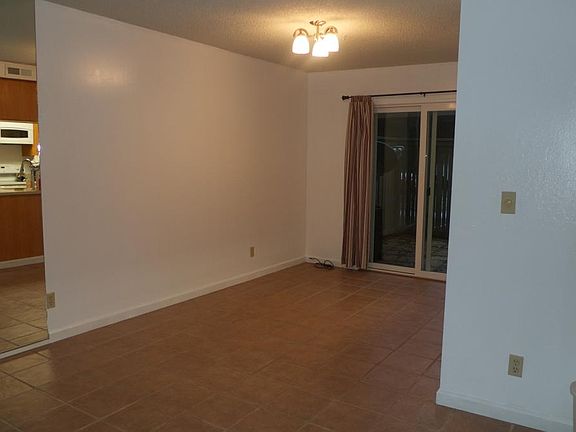 dining/living room