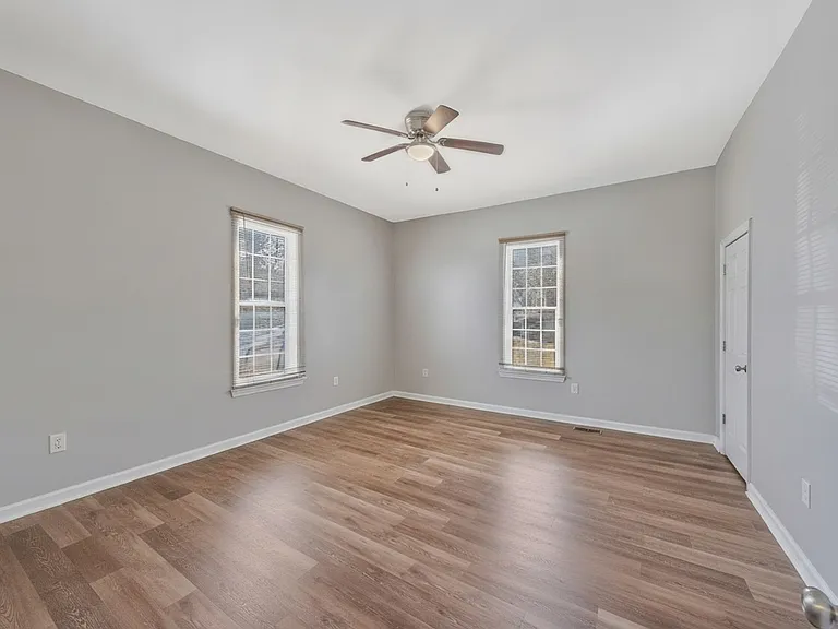 1214 School St — Photo 12