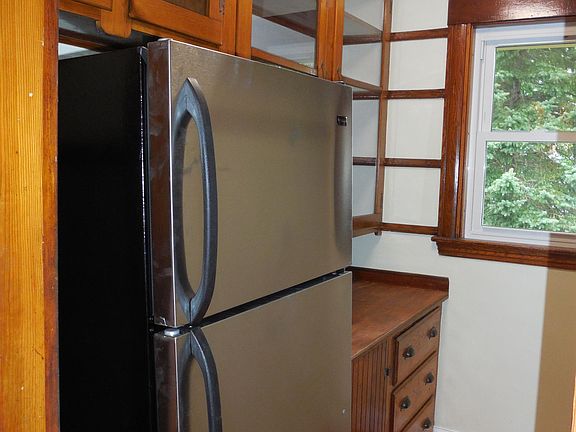 5th image of 30 Ardale St #1