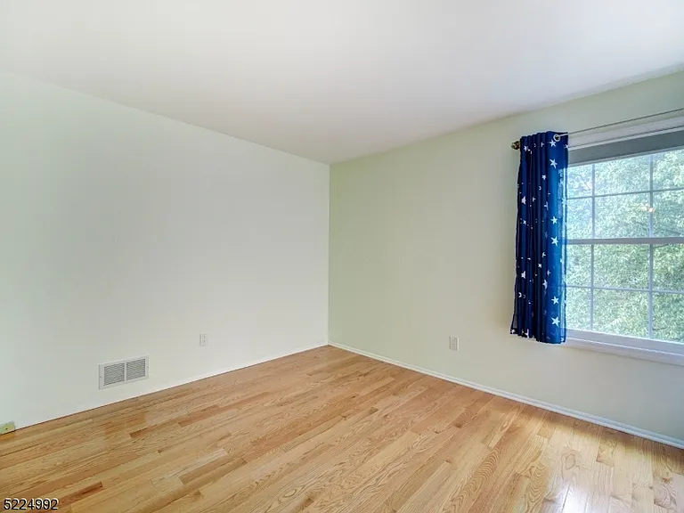 402 Marten Rd — Photo 18