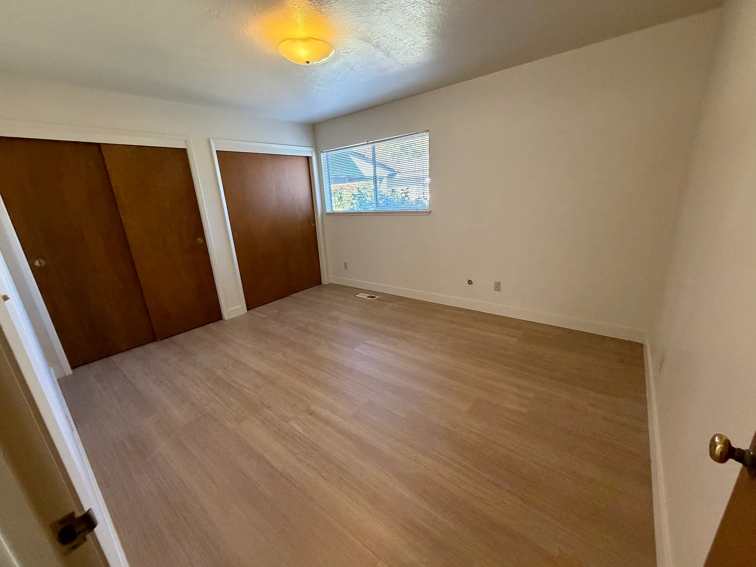 2 bed, 900 sqft, $2,000 — Photo 4