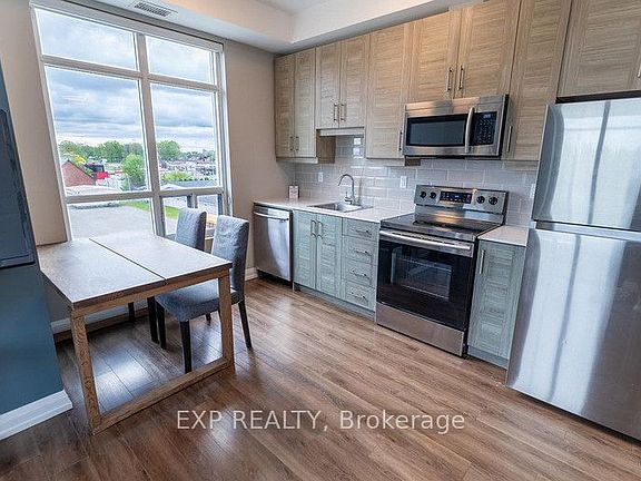 3rd image of 6289 McLeod Rd #402