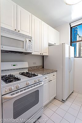 5th image of 99 Battery Pl APT 11N
