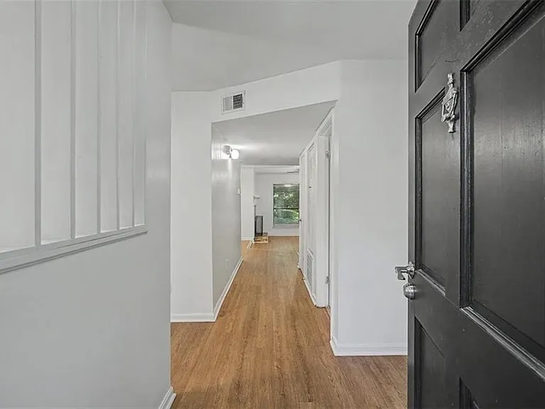 6350 Hawthorne Ter — Photo 6