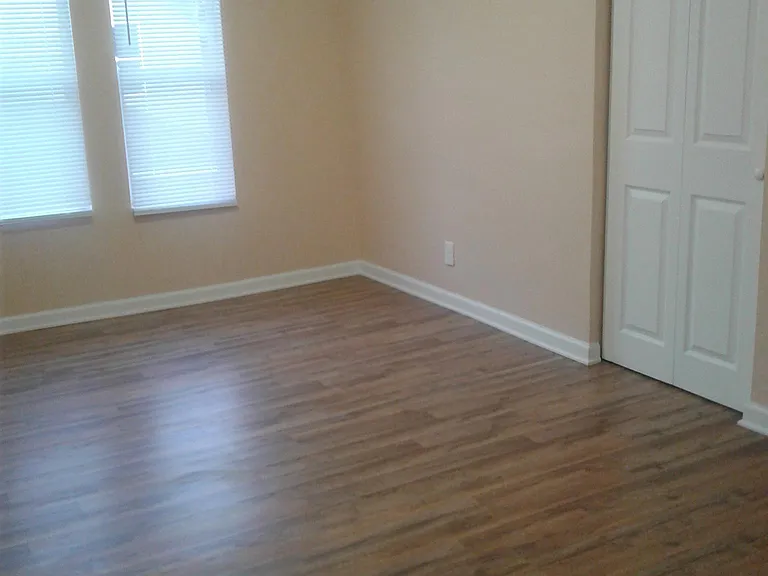 1726 Cottage Ave — Photo 15