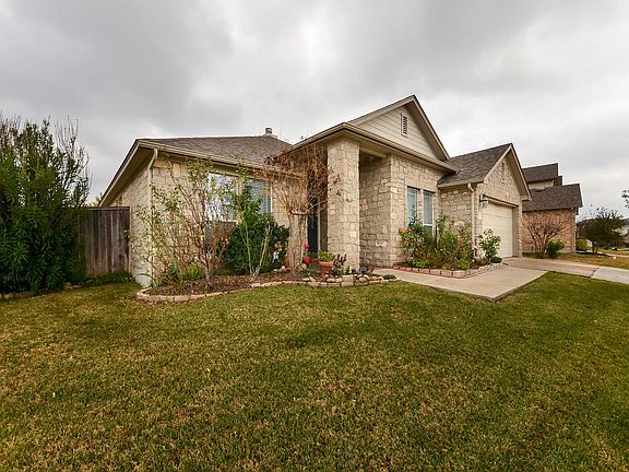 2nd image of 802 Wood Mesa Dr
